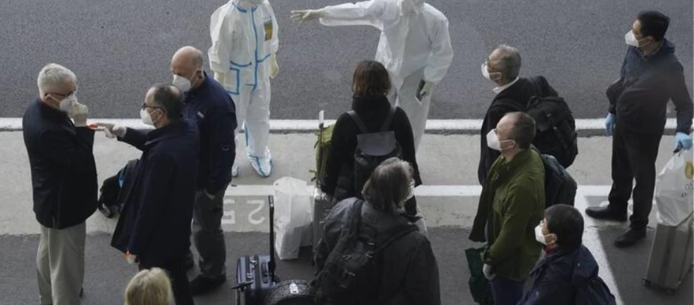 Αμερικανικές ενστάσεις για τη «διαφάνεια» στον ΠΟΥ για τον κορωνοϊό: «Υπήρξαν ασθενείς σε εργαστήριο»